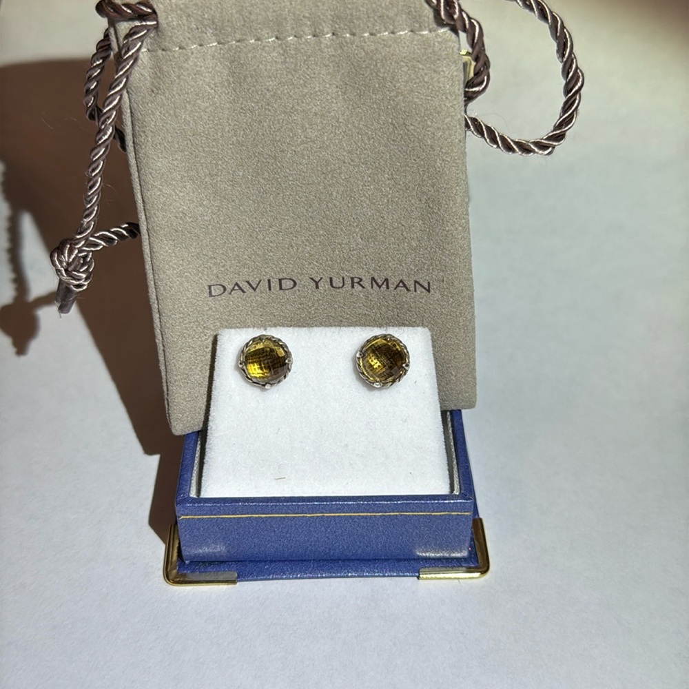 David Yurman Petite Chatelaine Stud Earrings
Sterling Silver Citrine